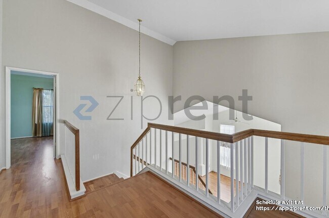 Building Photo - 14 Cider Mill Ct