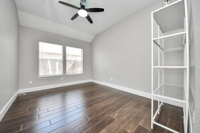 Building Photo - 18027 Parkwille Ln