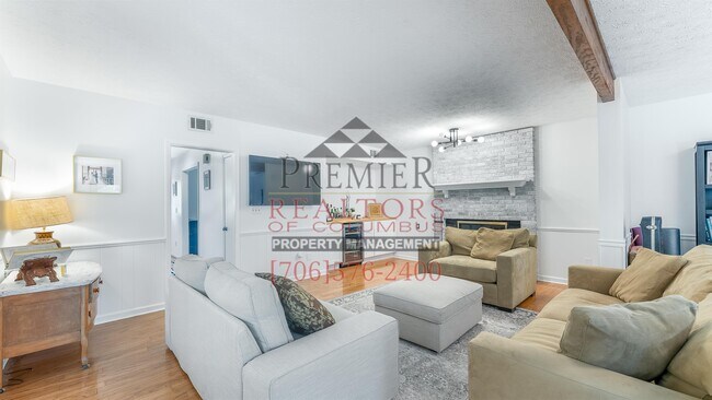 Building Photo - 3940 Biltmore Dr