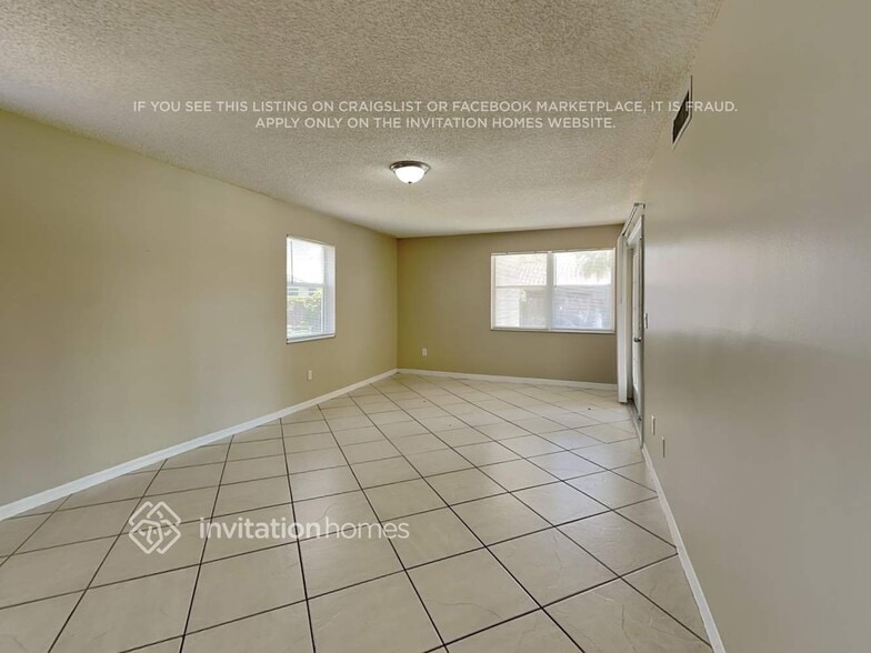 Building Photo - 15601 Lance Point Pl