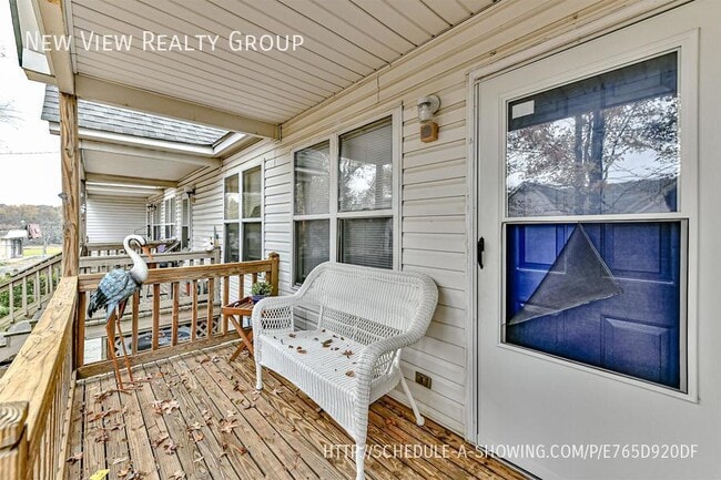 Building Photo - 300 Hoskins Mill Ln