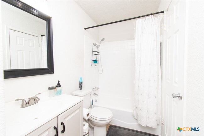 Building Photo - 4405 Teri Rd