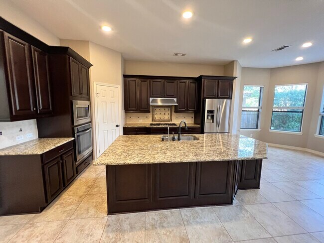 Building Photo - 7007 Fall Creek Ln