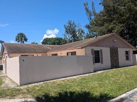 Primary Photo - 4962 Cherry Rd