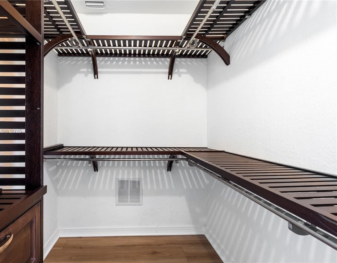 Building Photo - 21344 Escondido Way S