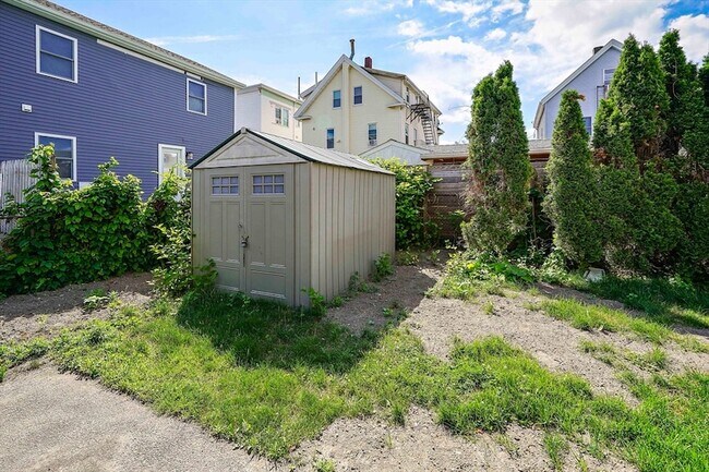 Building Photo - 57 Orchardfield St