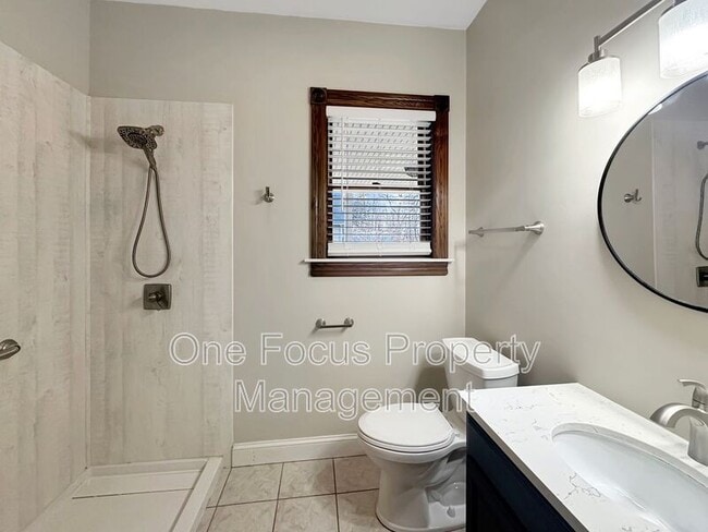 Building Photo - 340 Washington St N