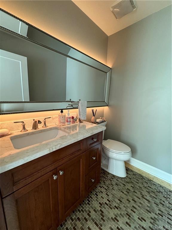 Building Photo - 395 Columbus Ave