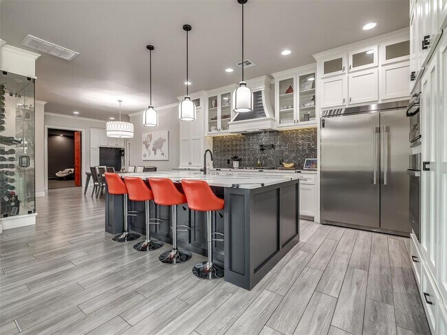 Building Photo - 4001 Timber Valley Dr