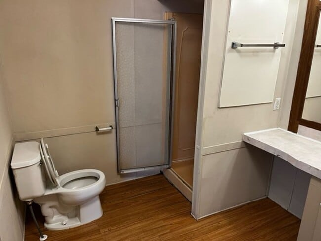 Building Photo - Beautiful Manufactured home in South Lownd...