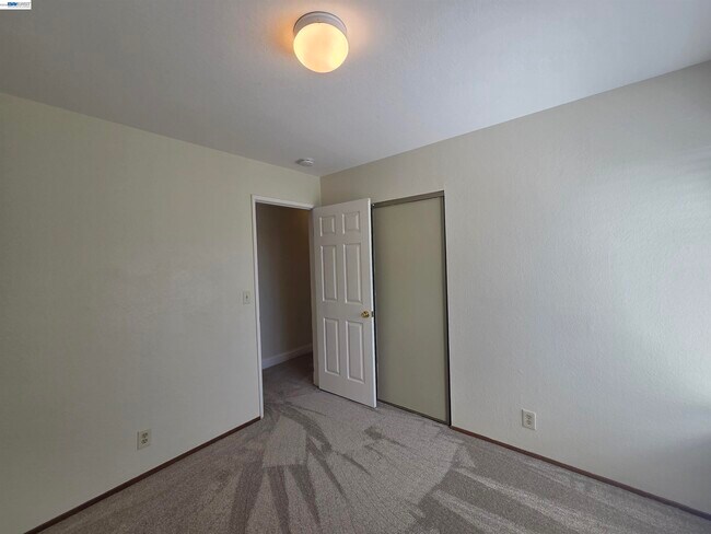 Building Photo - 11732 Bloomington Way