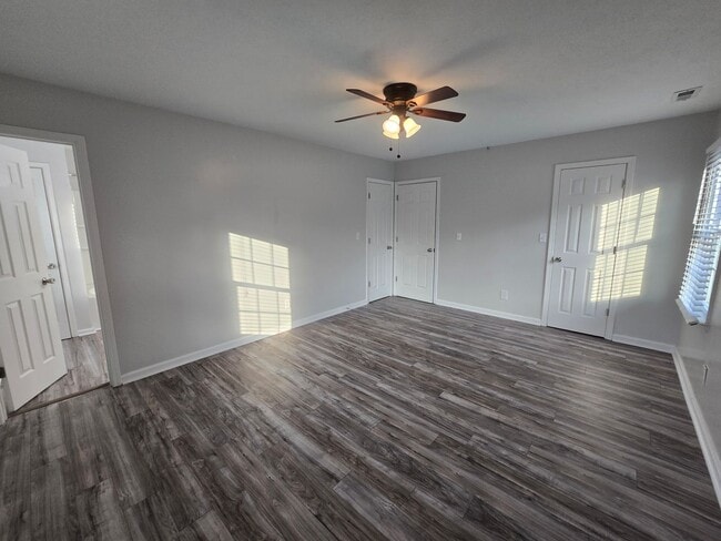 Building Photo - 1091 Pleasant Oak Dr