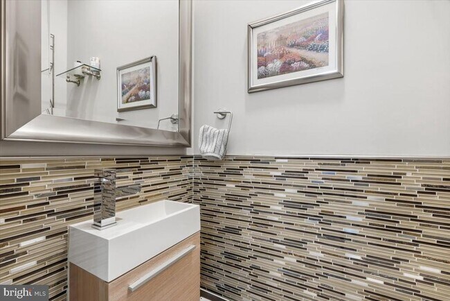 Building Photo - 47791 Macgill Ct