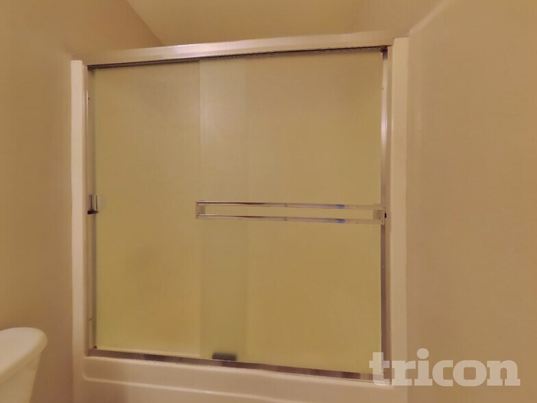 Building Photo - 9970 Brightridge Dr