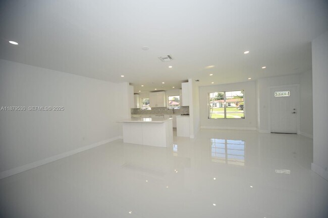 Building Photo - 18601 SW 97th Ct