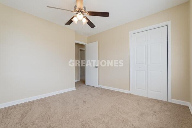 Building Photo - 7268 Fontana Dr