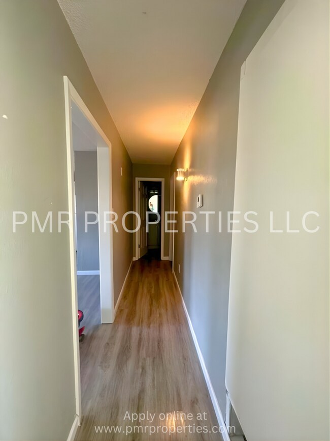 Building Photo - 3 Bedrooms - 2 Baths House