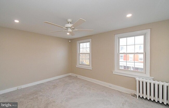 Building Photo - 232 Morgan St