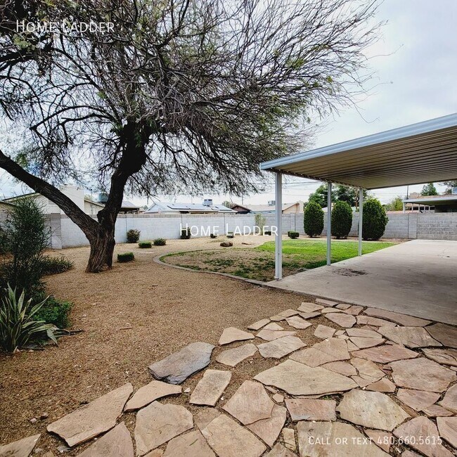 Building Photo - 3118 W Aster Dr