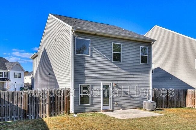 Building Photo - 301 Claudia Dr