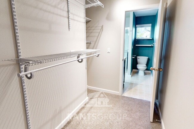 Building Photo - Stylish 3-Bedroom Townhome in Great West Olympia Location