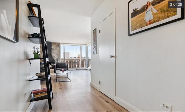 Building Photo - 1111 Ash St.