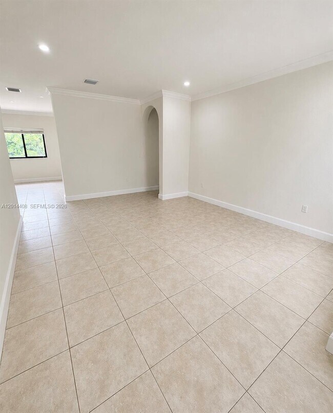Building Photo - 16347 NW 88th Pl