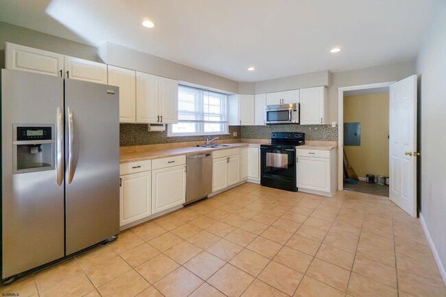 Building Photo - 318 Jefferson Ave