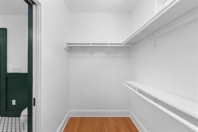 Building Photo - 987 Alloway Pl SE