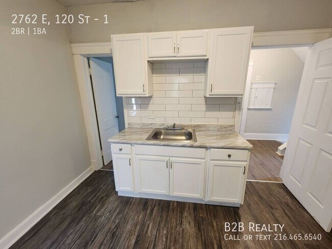 Building Photo - 2762 E 120th St