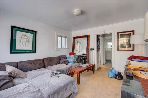 Building Photo - 223 24th St