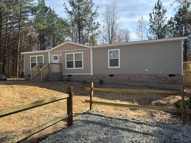 Primary Photo - 2683 Cameron Hill Rd