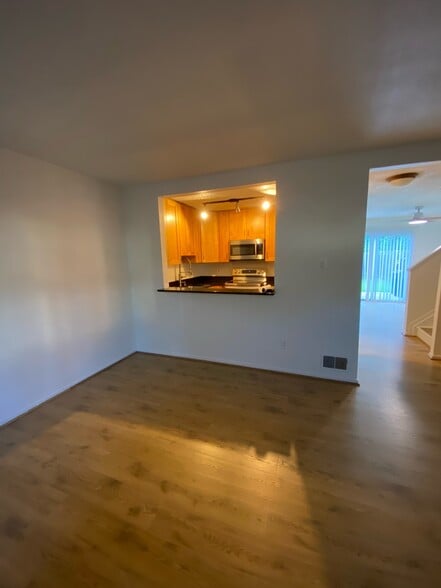 Building Photo - 9594 Inverary Ct