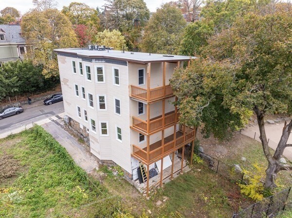 Building Photo - 19 Sawyer Ave