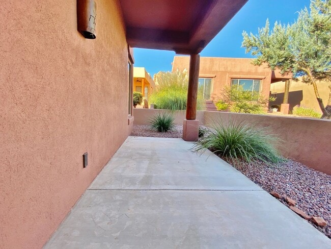 Building Photo - 30 Starview Ct
