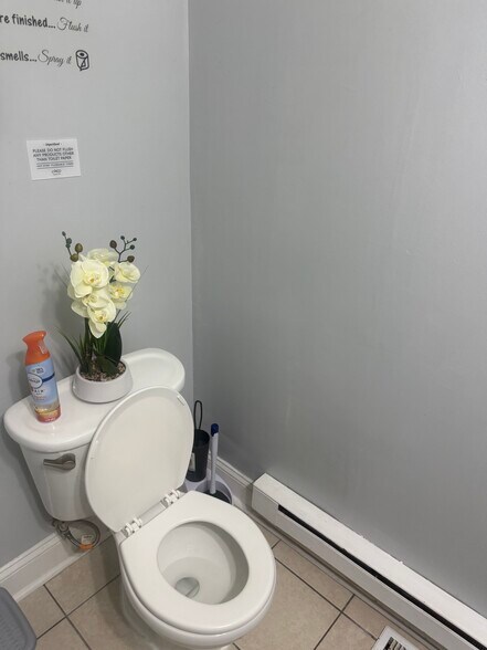 Building Photo - 236 E 25th St