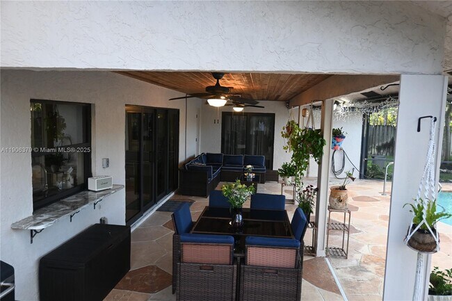 Building Photo - 14229 Stirrup Ln