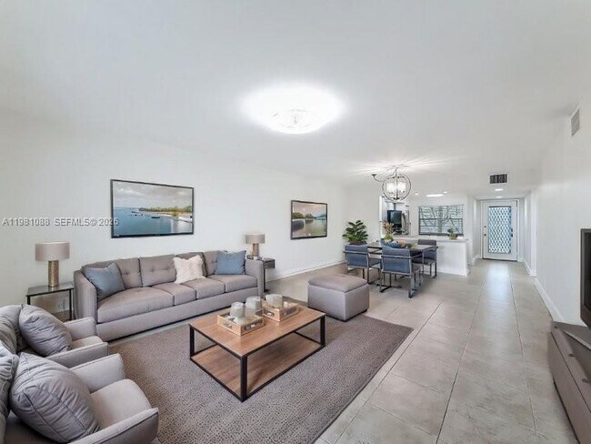 Building Photo - 12701 SW 13th St