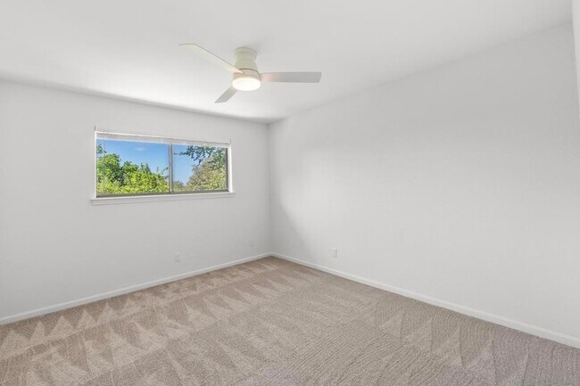 Building Photo - 6603 Whitemarsh Valley Walk