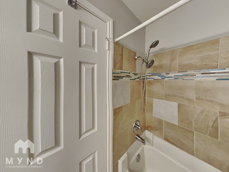 Building Photo - 5726 Marvin Loving Dr