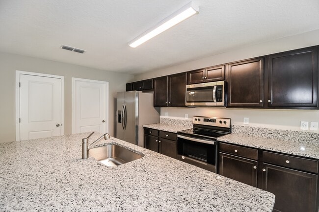 Building Photo - 9074 Open Fld Rd