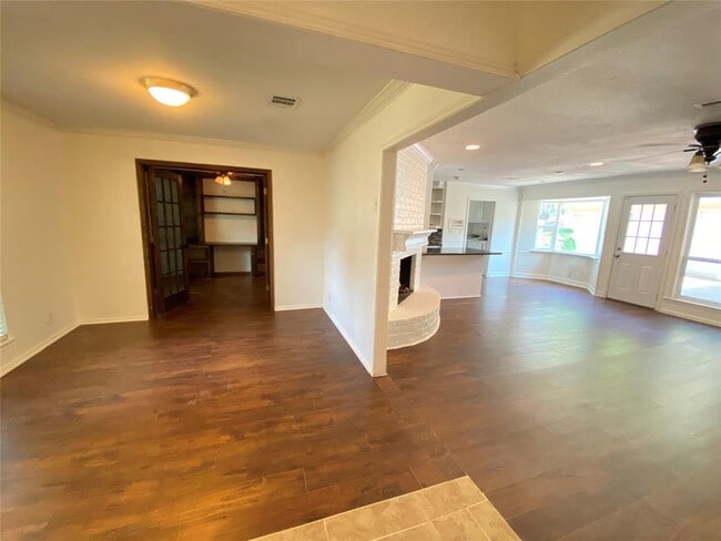 Building Photo - 12846 Westmere Dr