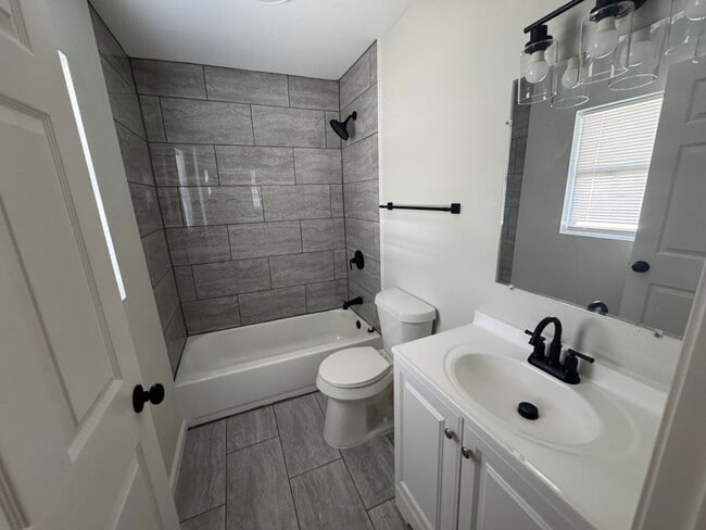 Building Photo - 2402 S 20th St