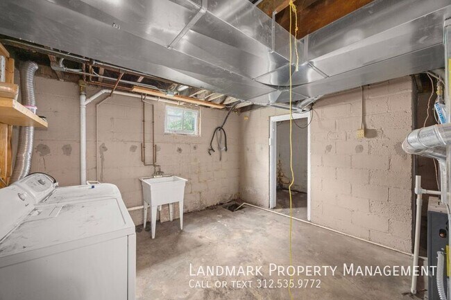 Building Photo - 617 Wilcox St