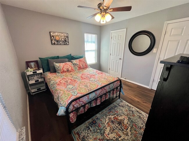 Building Photo - 715 North Ave