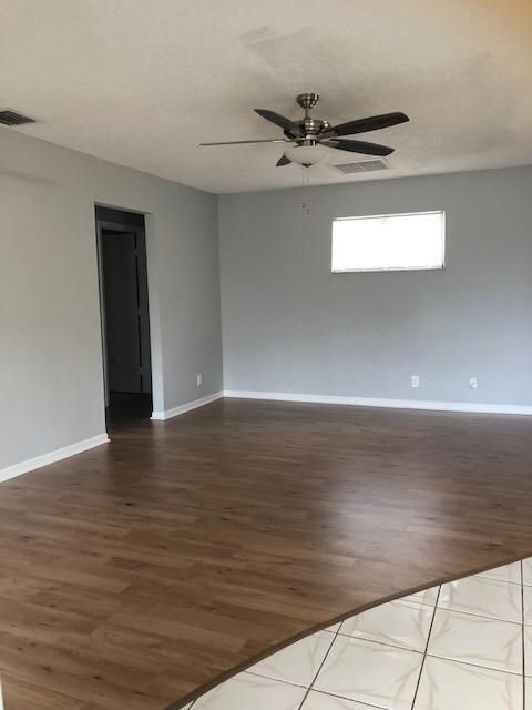 Building Photo - 14 N Crossings Cir