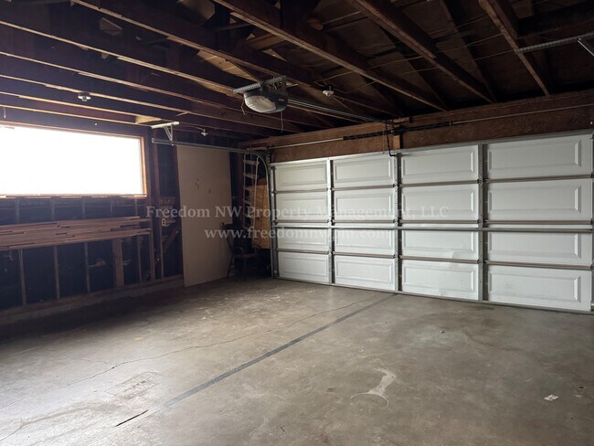 Building Photo - 3420 Prill Rd