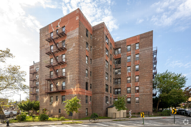 Building Photo - Bayshore Gardens