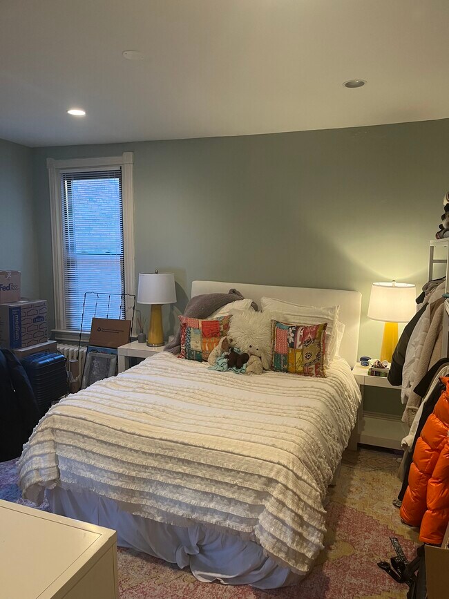 Building Photo - 1830 Swann St NW