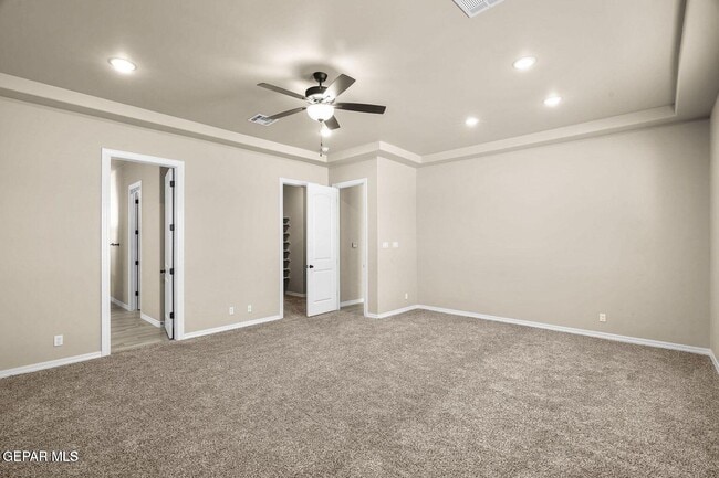 Building Photo - 6148 Oleaster Dr